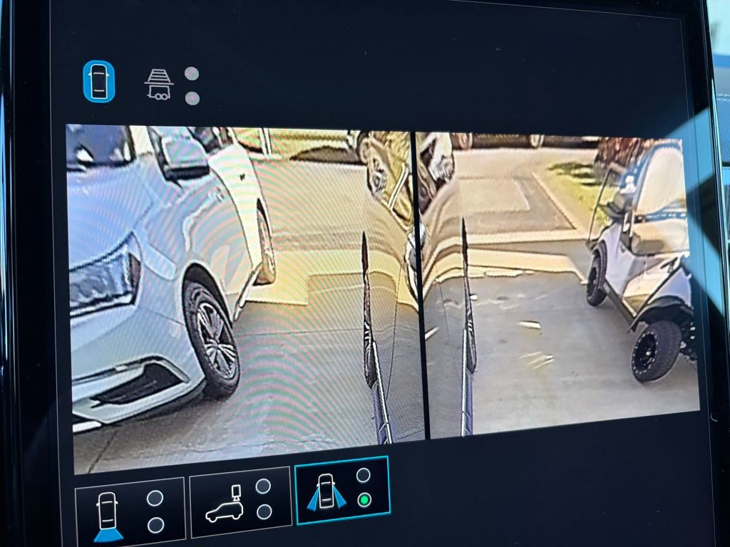 New 2026 GMC Yukon XL Denali w/ Sun & Power Step Package image 38