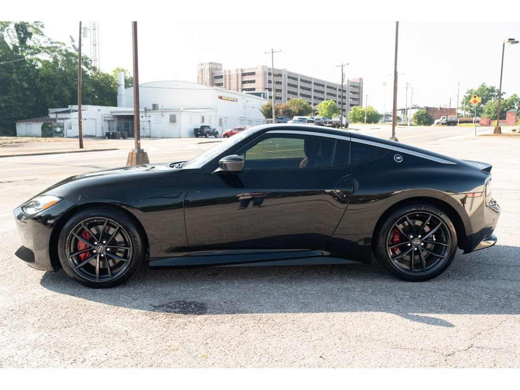 Used 2023 Nissan Z w/ Floor Mat Package (L93) RWD image 5