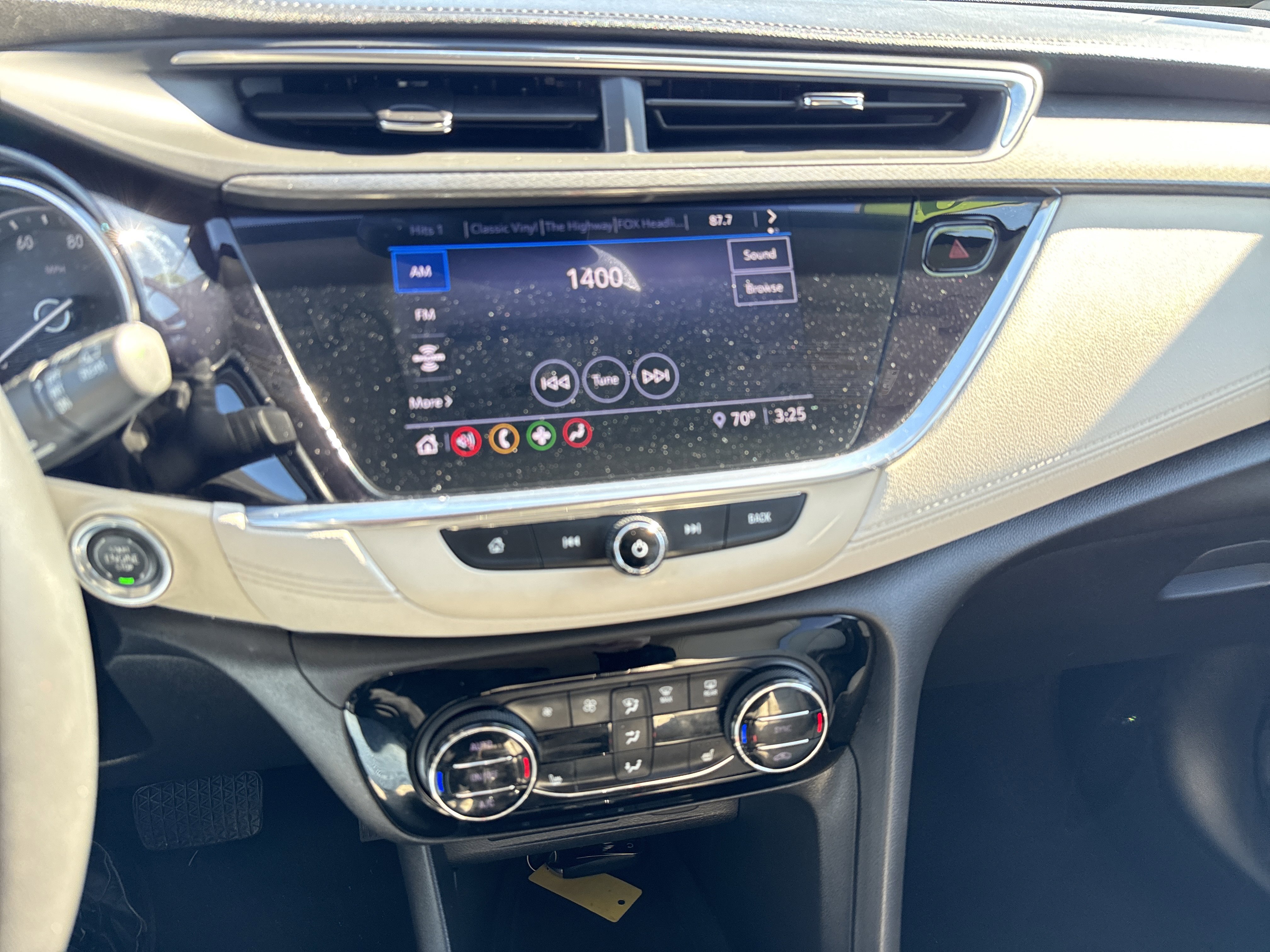 Used 2020 Buick Encore GX Essence image 24