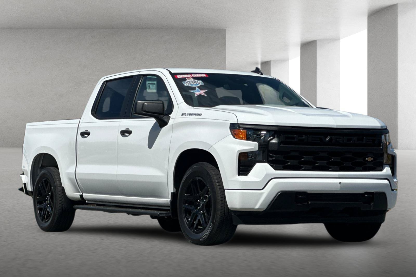 Used 2023 Chevrolet Silverado 1500 Custom RWD image 1