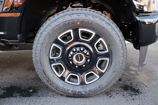 New 2026 Ford F350 Platinum w/ FX4 Off-Road Package image 15