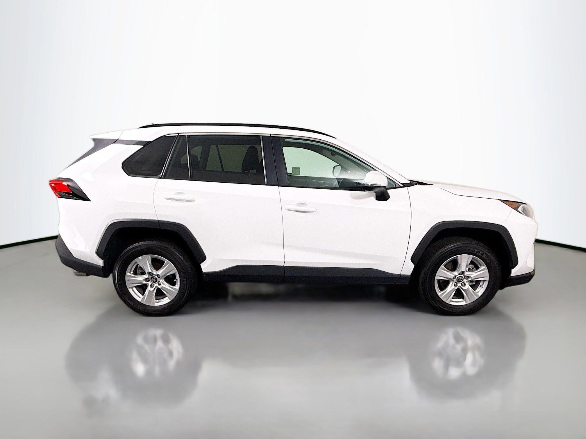 Used 2021 Toyota RAV4 XLE image 11