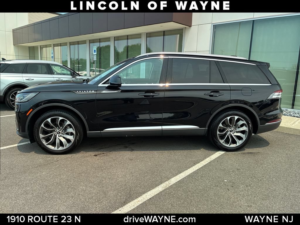Certified 2025 Lincoln Aviator Reserve w/ Illumination Package AWD/4WD video 2