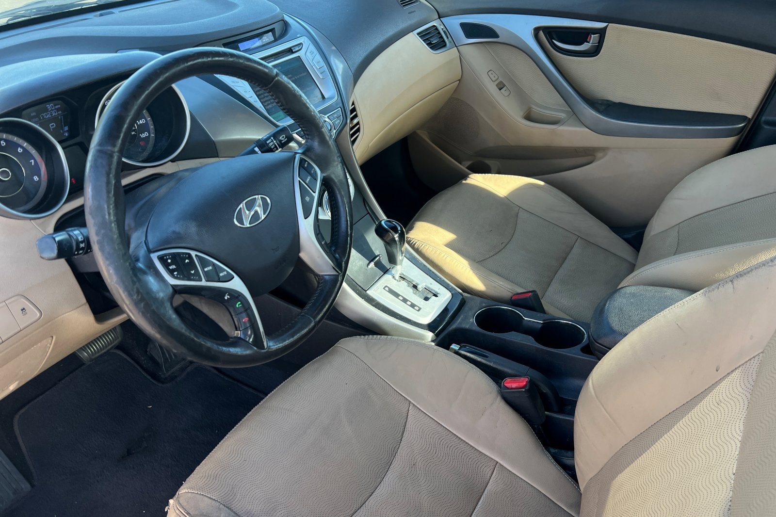 Used 2012 Hyundai Elantra Limited w/ Technology Pkg 5 image 7