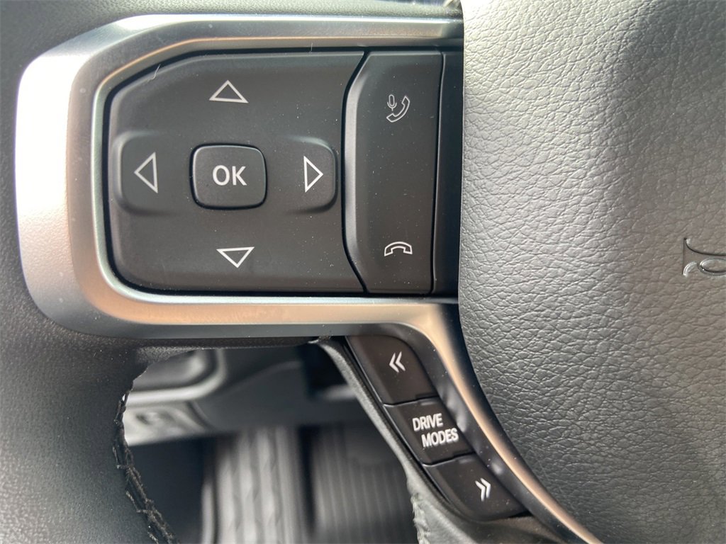 New 2026 RAM 1500 4x4 Crew Cab image 16