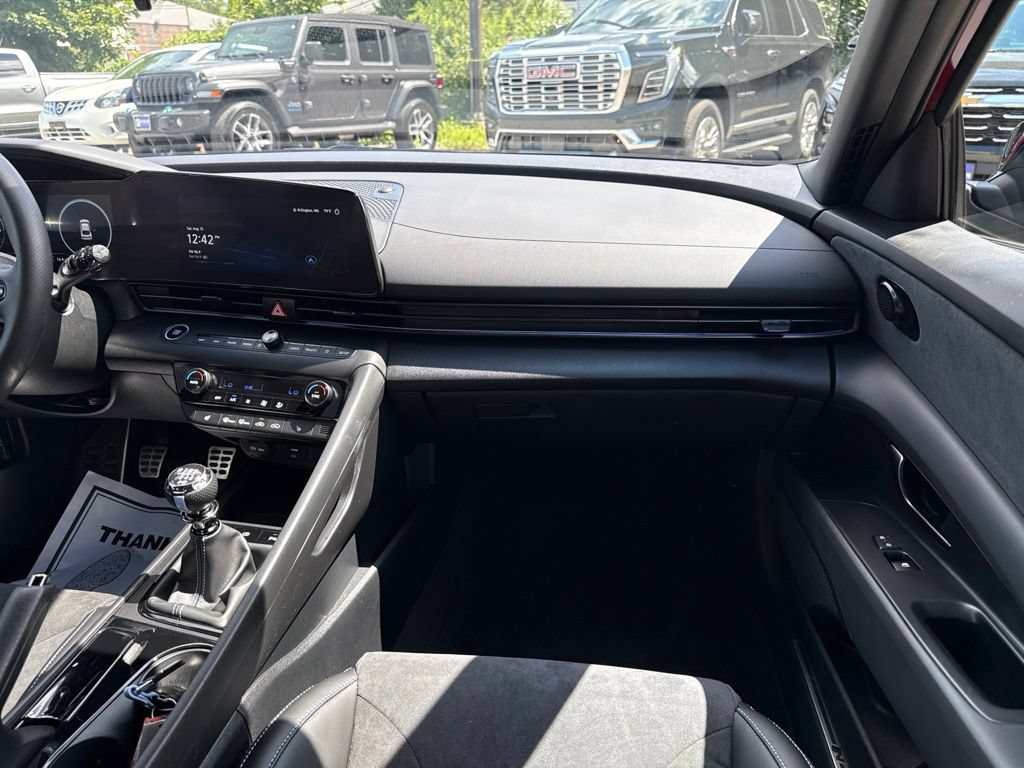 Certified 2025 Hyundai Elantra N FWD image 22