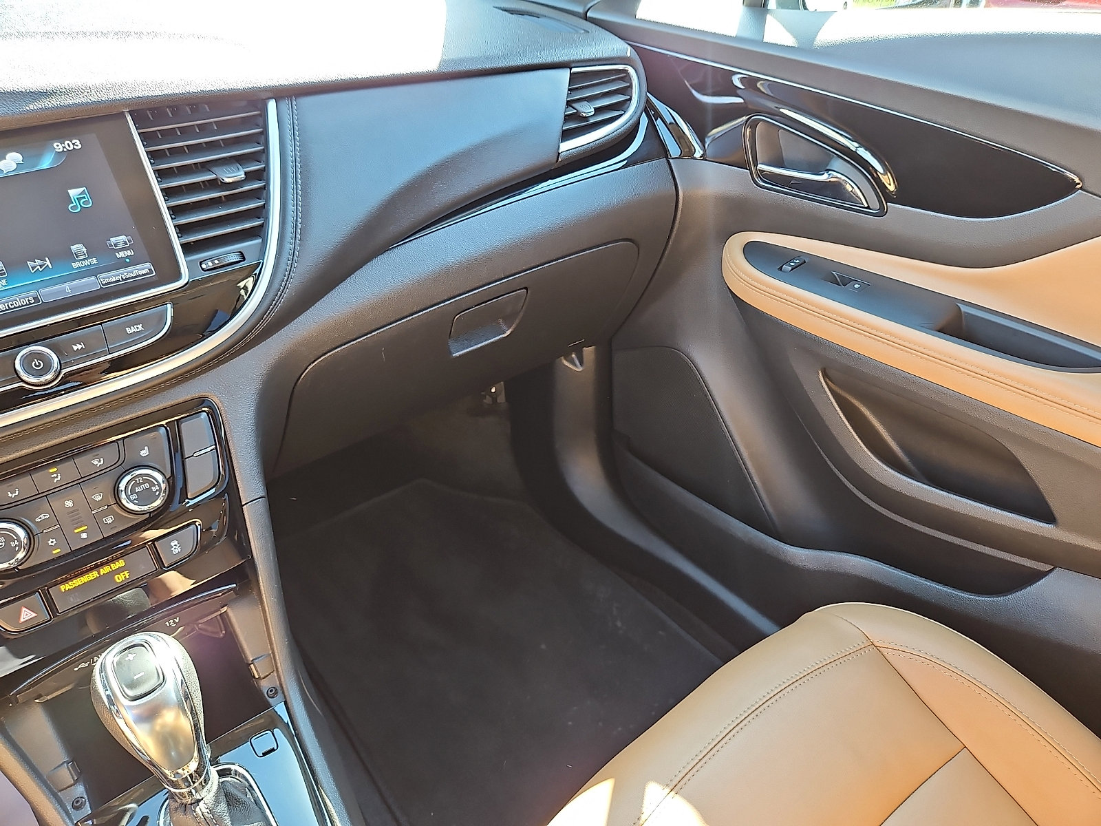 Used 2018 Buick Encore Essence w/ Experience Buick Package FWD image 25