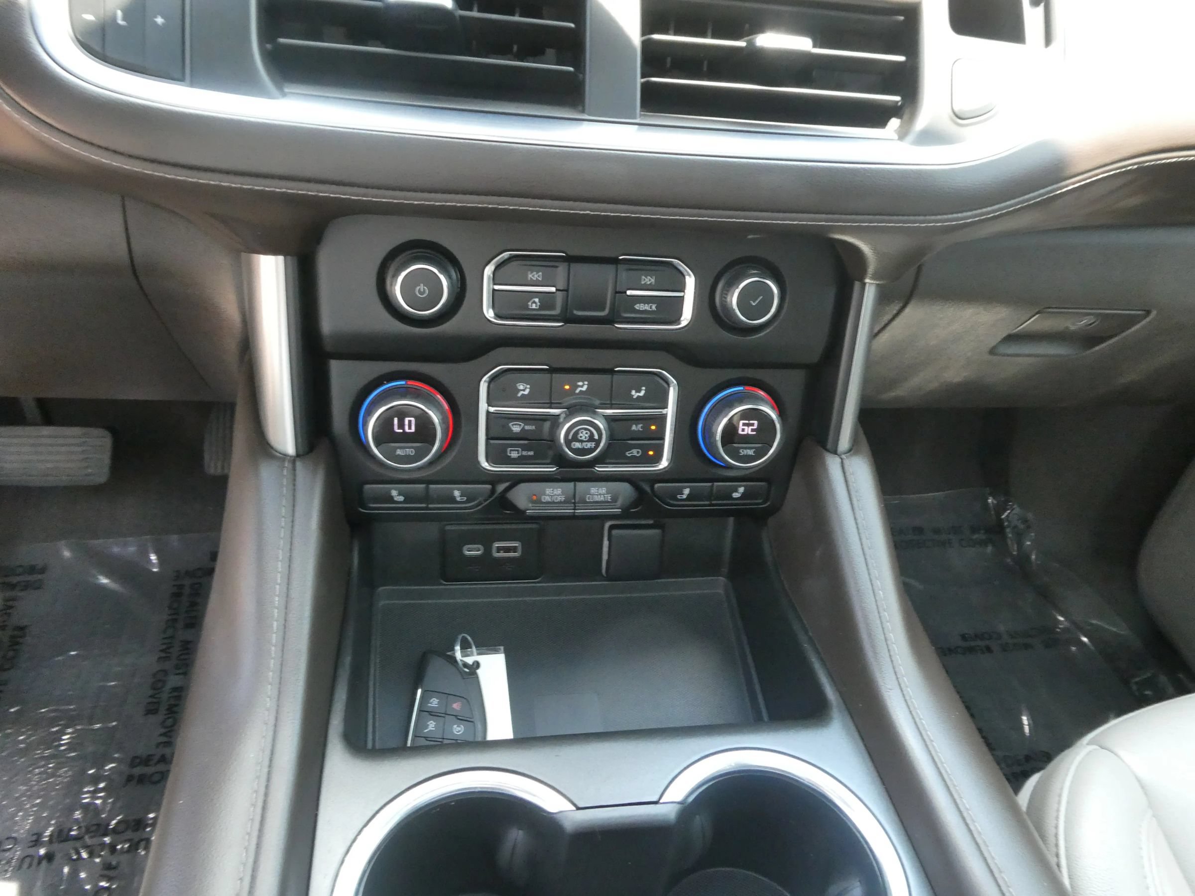 Used 2021 Chevrolet Suburban LT w/ Rear Media and Nav Package AWD/4WD image 25