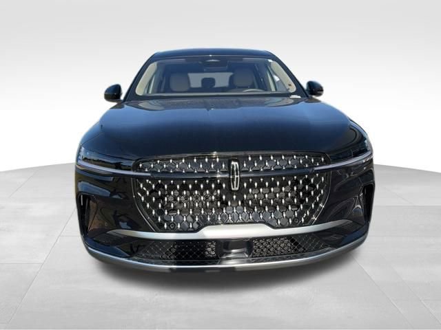 Used 2025 Lincoln Nautilus Premier w/ Equipment Group 102A image 8