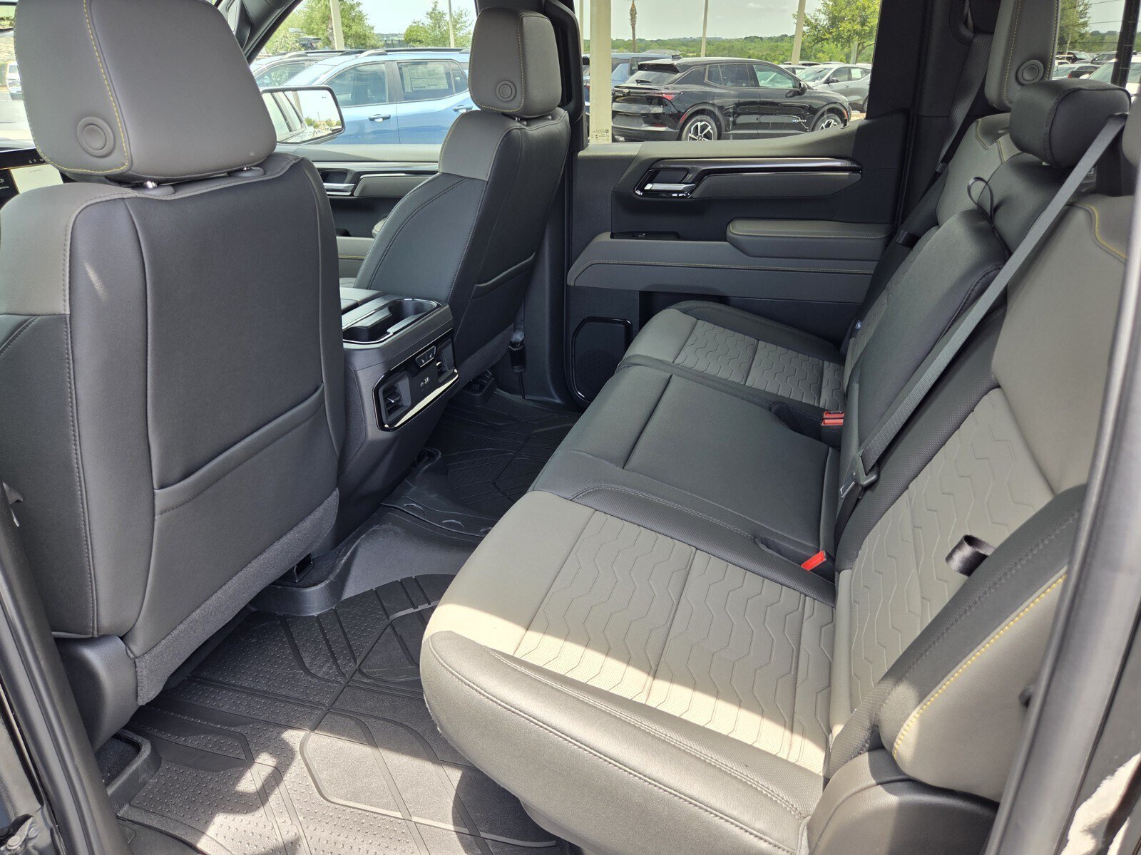 New 2026 Chevrolet Silverado 1500 ZR2 AWD/4WD image 6