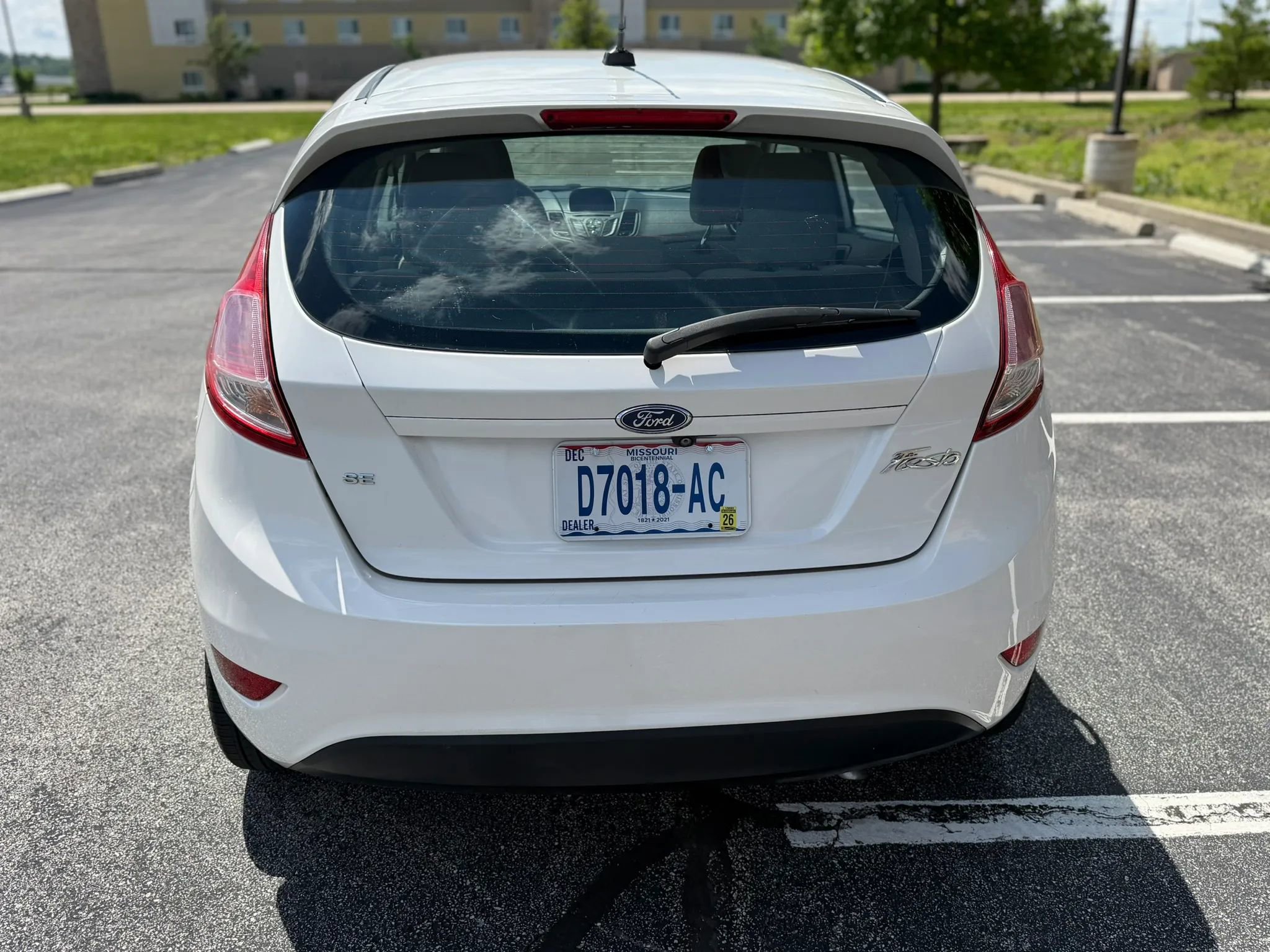 Used 2018 Ford Fiesta SE FWD image 4