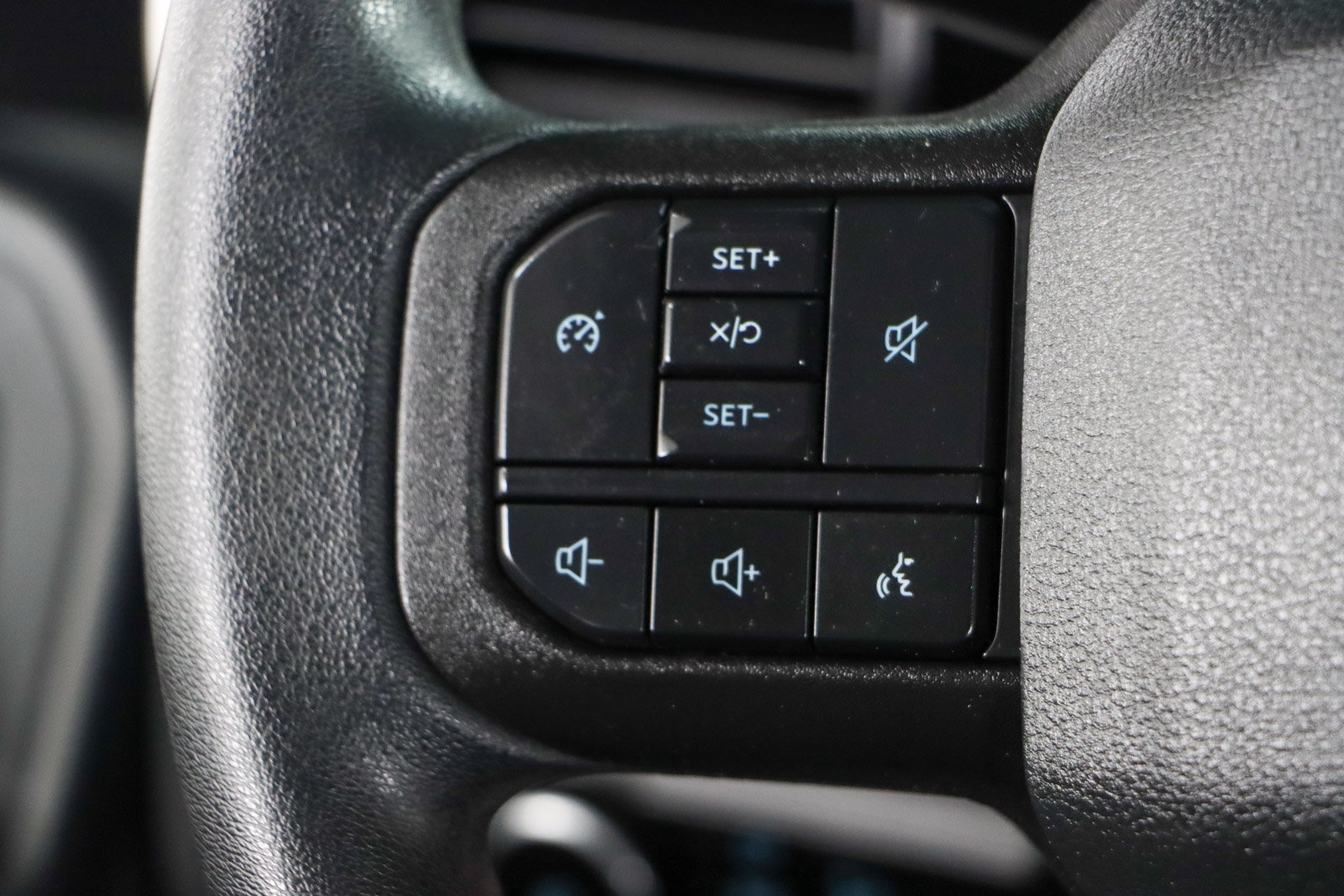 Used 2023 Ford F250 XLT w/ FX4 Off-Road Package AWD/4WD image 13