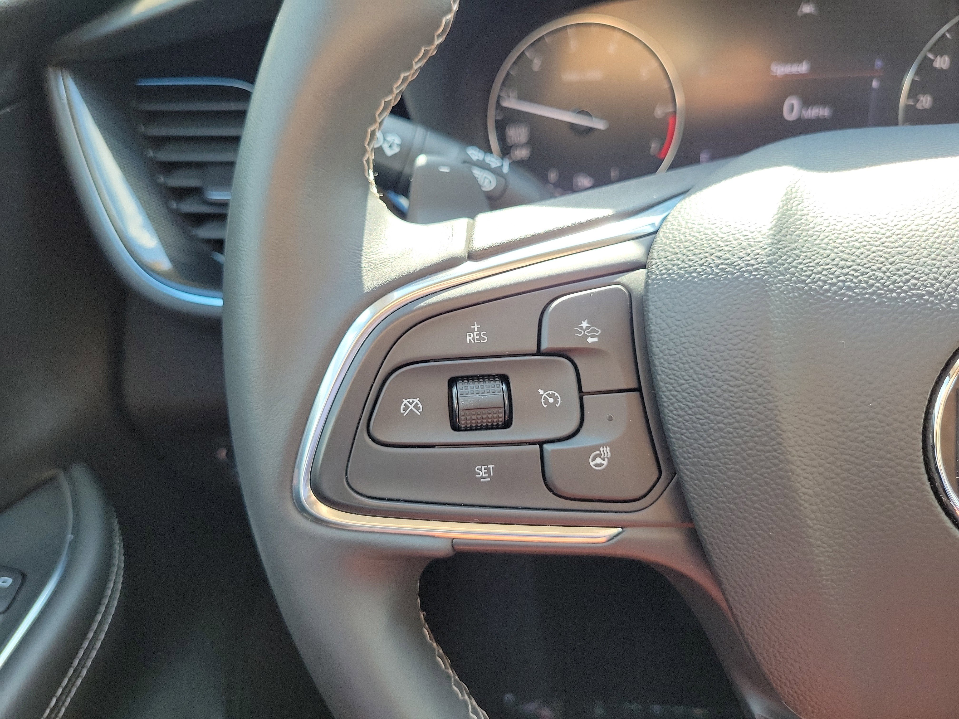 Used 2022 Buick Envision Preferred image 20