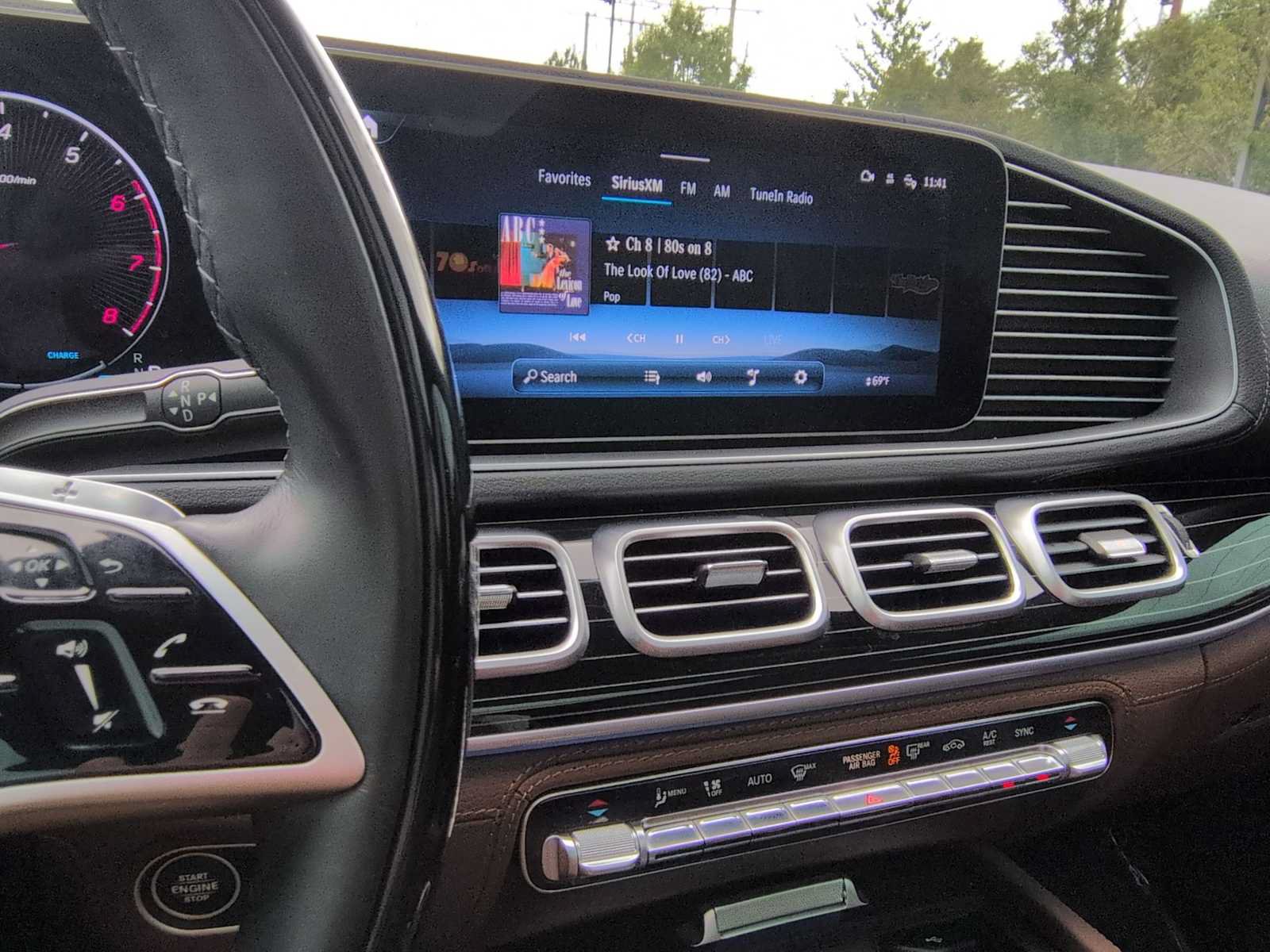Used 2024 Mercedes-Benz GLS 450 4MATIC image 30