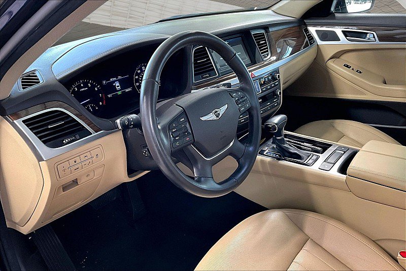 Used 2020 Genesis G80 3.8 RWD image 10