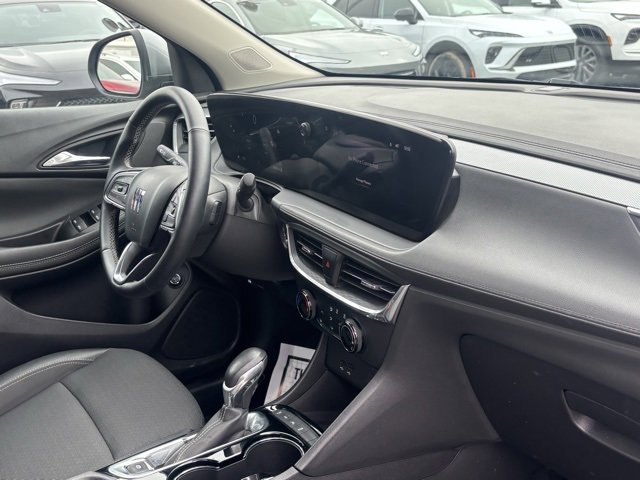 Certified 2024 Buick Encore GX Preferred w/ Comfort Package image 15