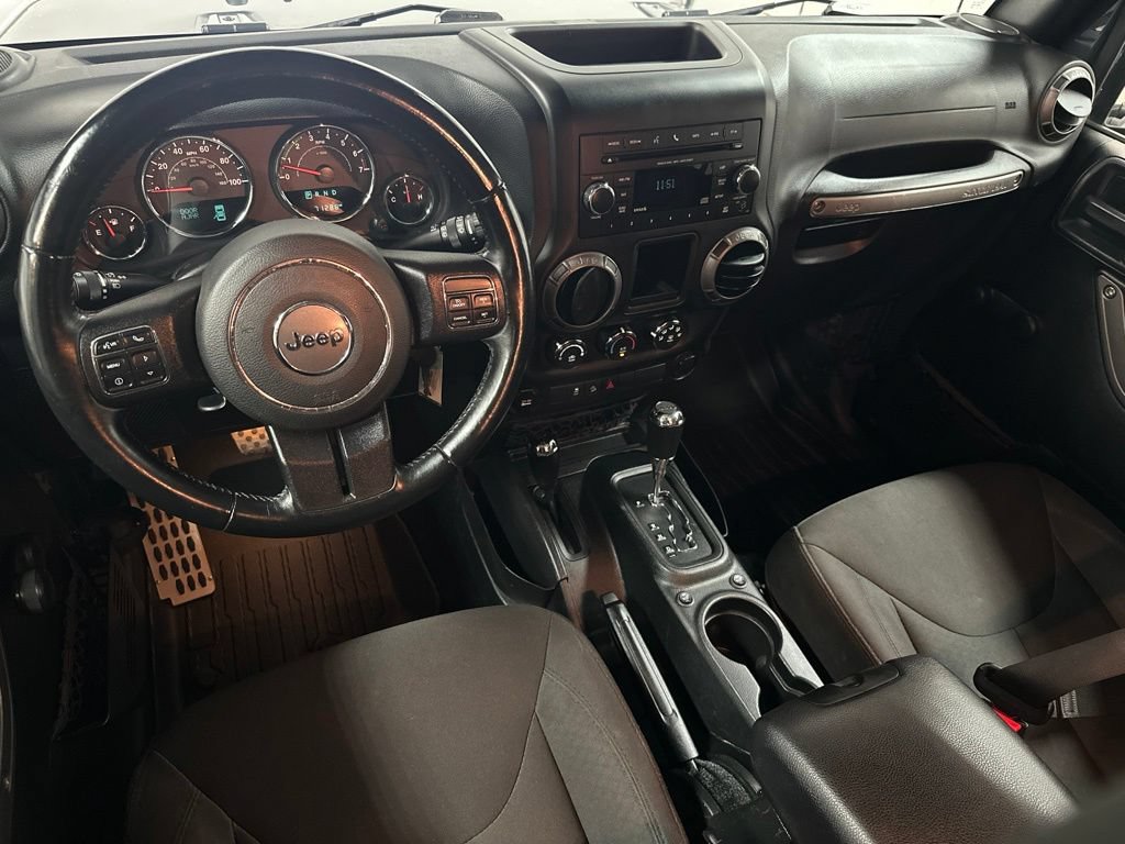Used 2018 Jeep Wrangler Unlimited Sport AWD/4WD image 14