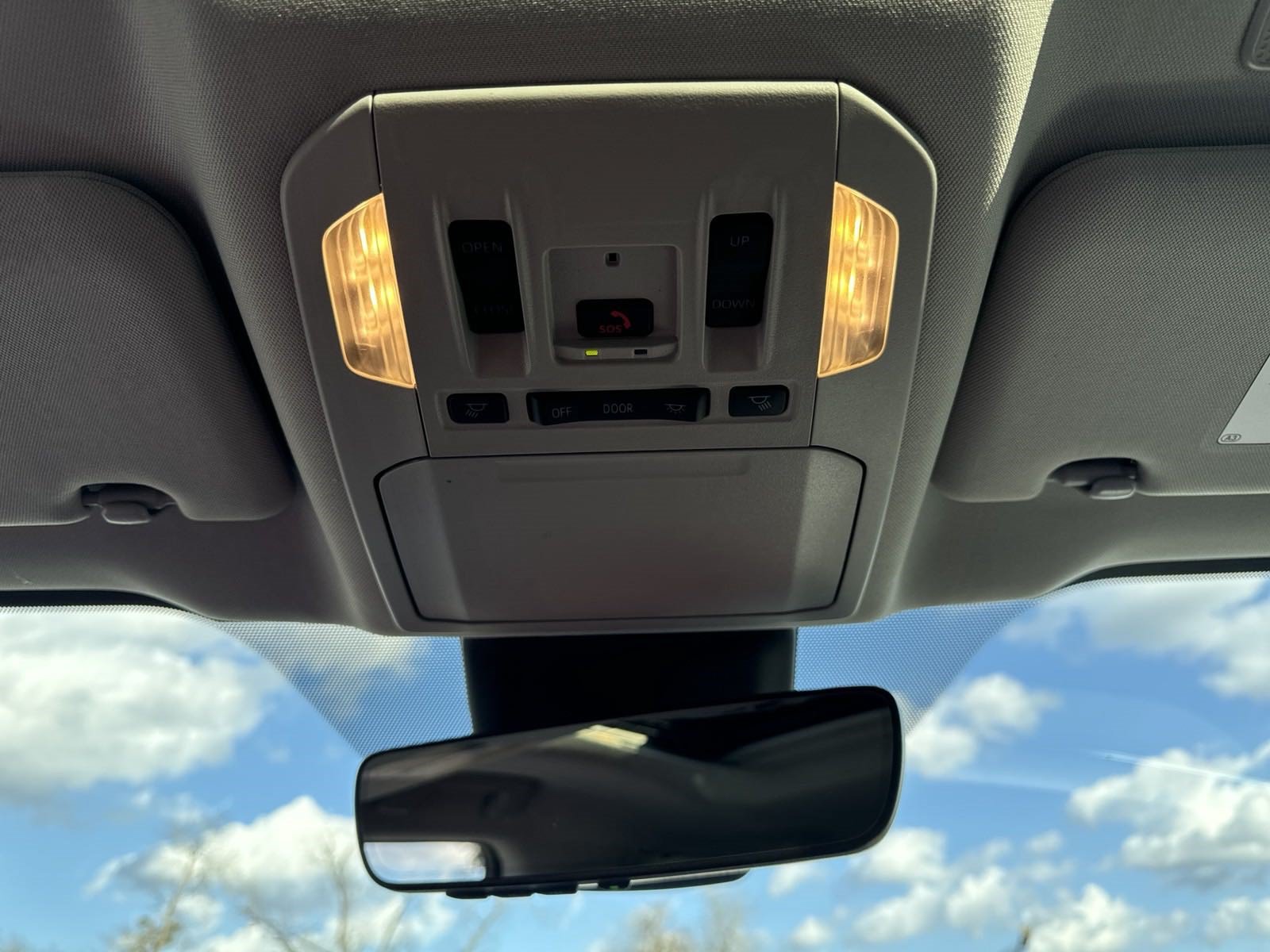 New 2025 Toyota Highlander XLE FWD image 22