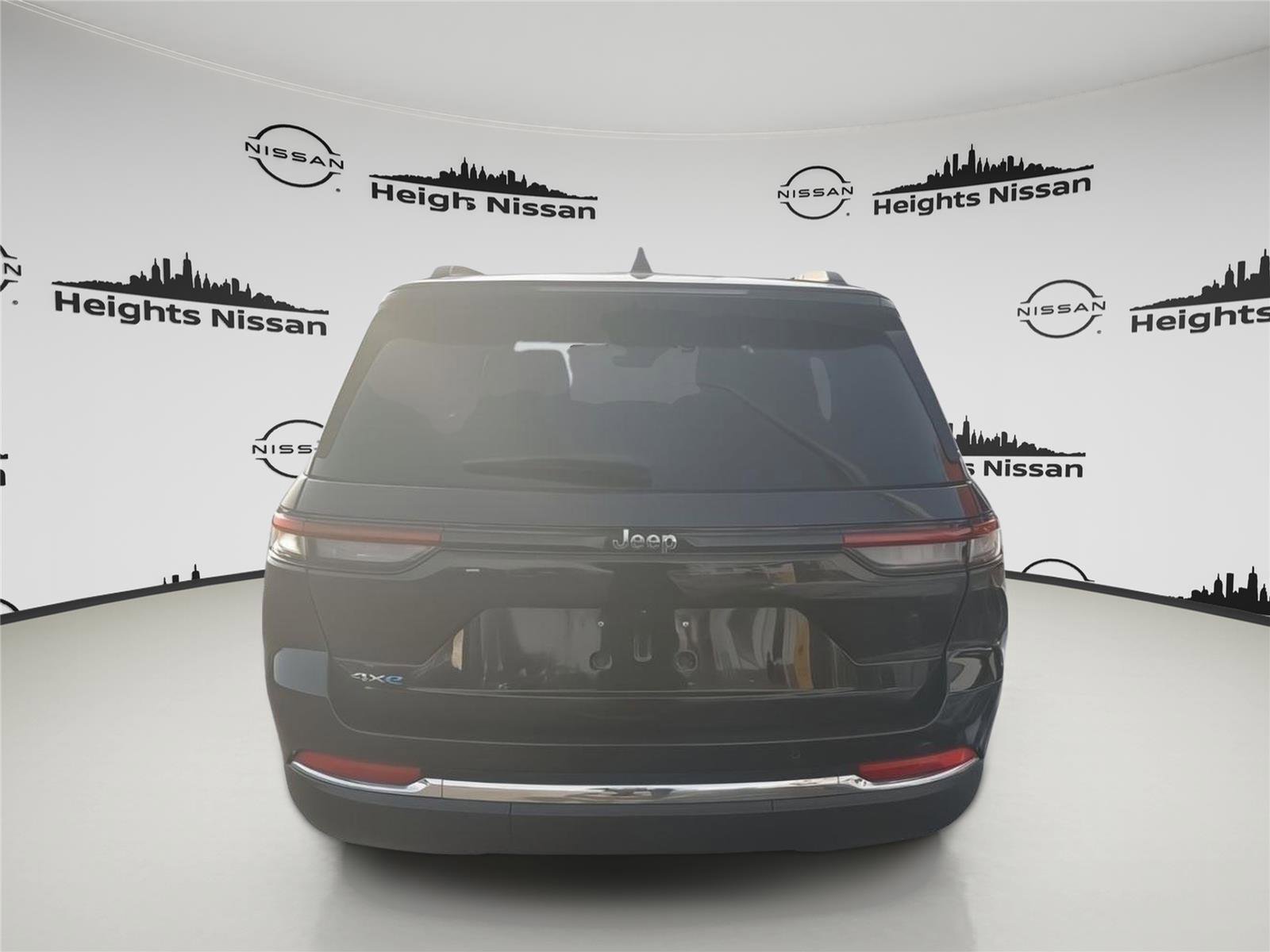 Used 2024 Jeep Grand Cherokee Limited 4xe image 4