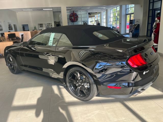 Used 2021 Ford Mustang GT Premium w/ Equipment Group 401A image 6