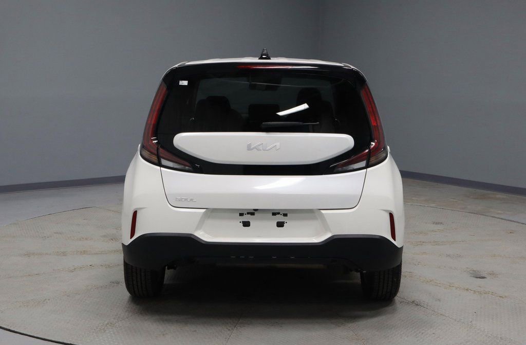 Used 2024 Kia Soul LX w/ Option Group 015 image 9