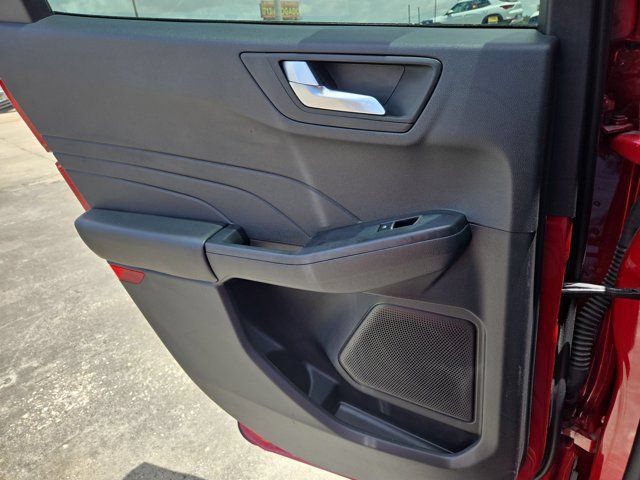 Used 2025 Ford Escape ST-Line AWD/4WD image 26