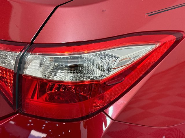 Used 2017 Toyota Corolla LE FWD image 30