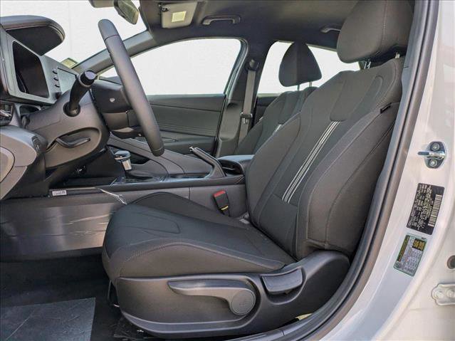 New 2025 Hyundai Elantra Sport w/ Cargo Package image 4