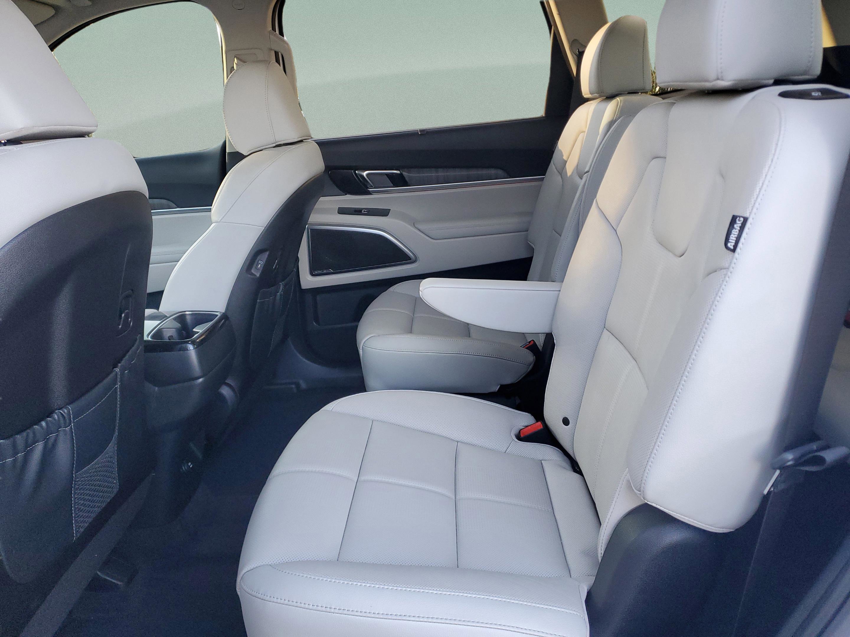 Certified 2024 Kia Telluride SX image 7