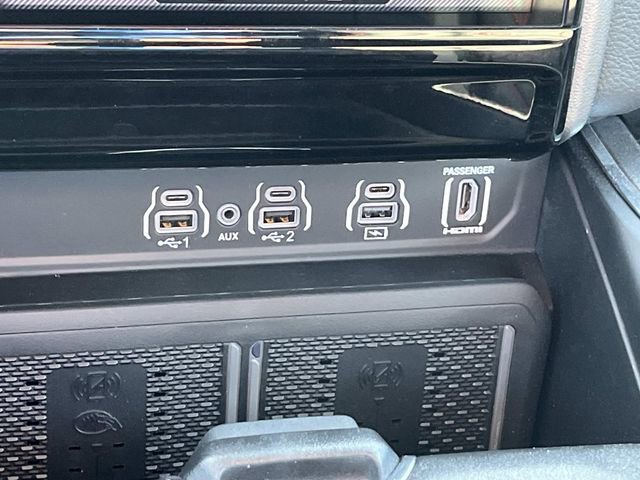 New 2026 RAM 1500 Laramie w/ Night Edition image 31