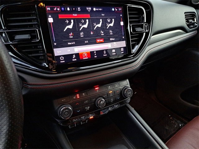 Used 2024 Dodge Durango GT image 13