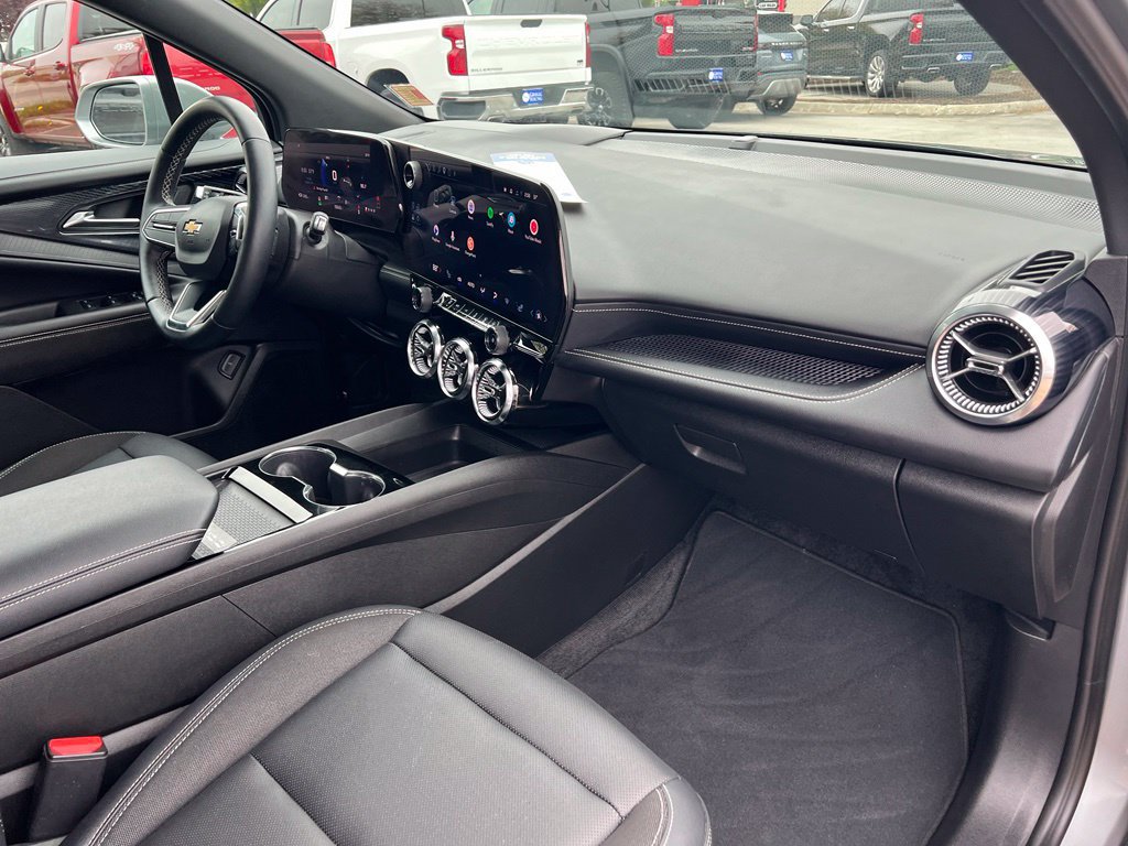 Used 2024 Chevrolet Blazer EV LT AWD/4WD image 27