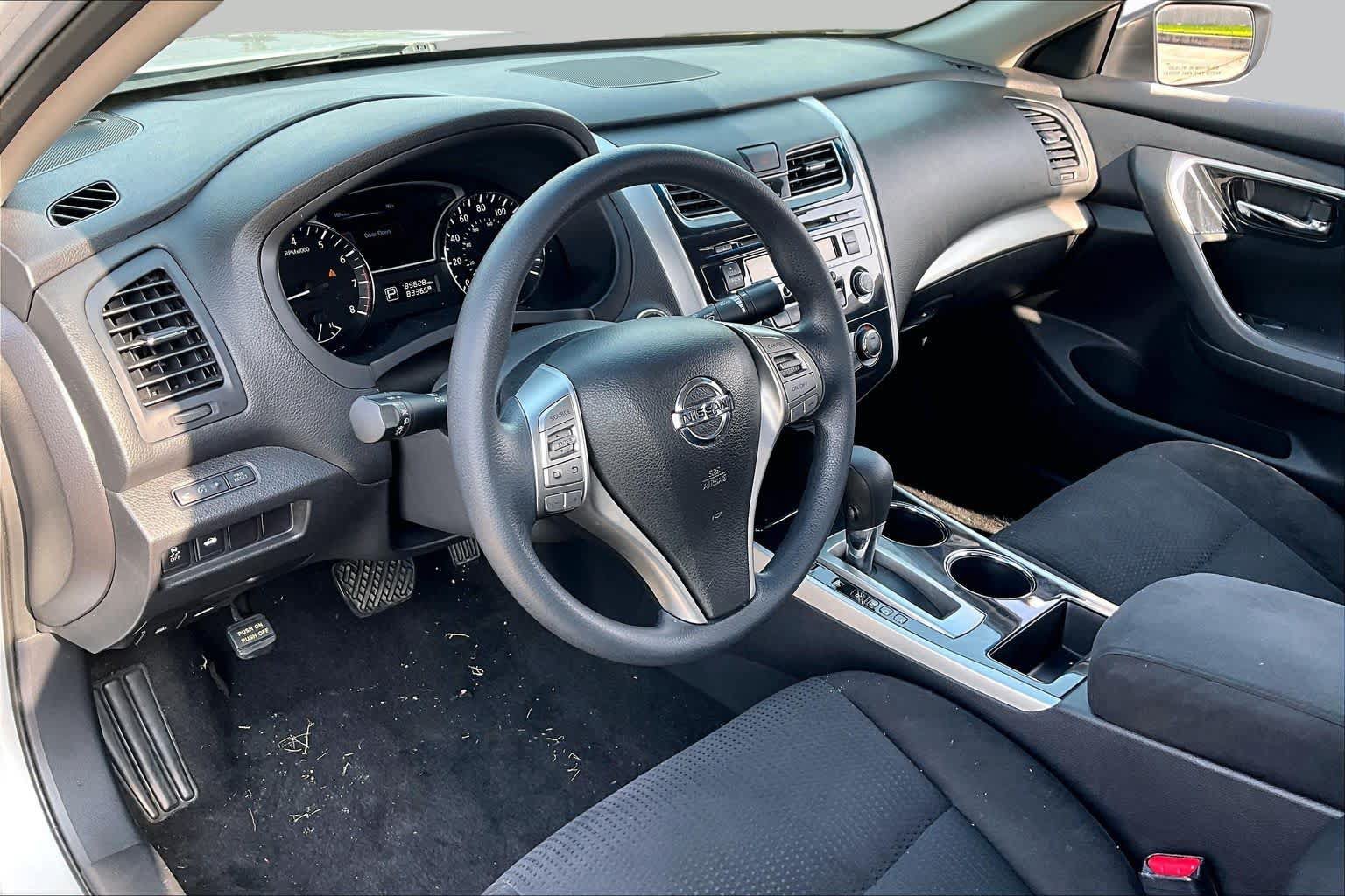 Used 2014 Nissan Altima 2.5 S FWD image 14