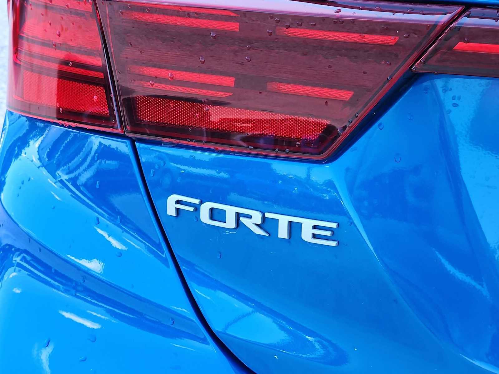 Certified 2024 Kia Forte GT-Line w/ GT-Line Premium Package FWD image 11