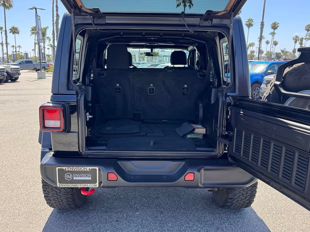 Used 2021 Jeep Wrangler Unlimited Rubicon w/ Xtreme Recon 35" Tire Package AWD/4WD image 13