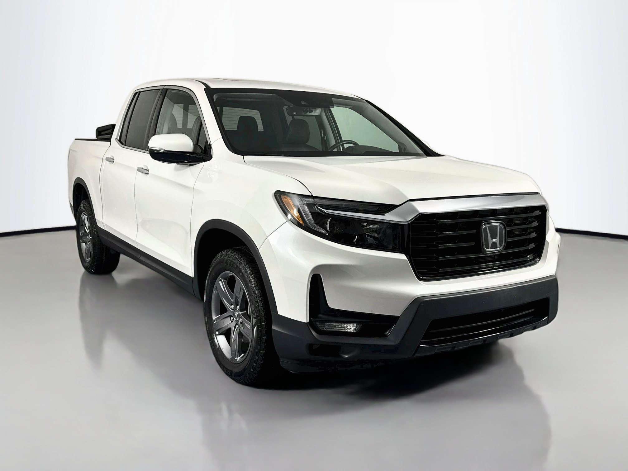 Certified 2023 Honda Ridgeline RTL-E image 3