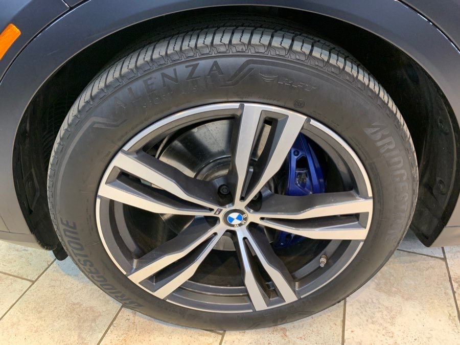 Used 2024 BMW X7 M60i AWD/4WD image 13