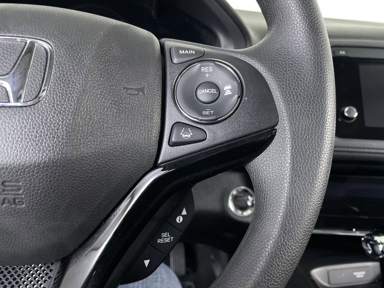 Used 2021 Honda HR-V EX image 27