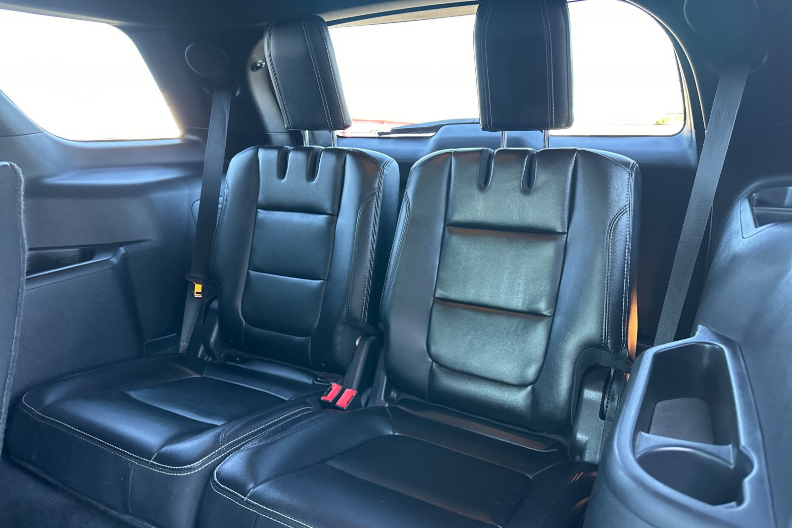 Used 2017 Ford Explorer Limited image 16