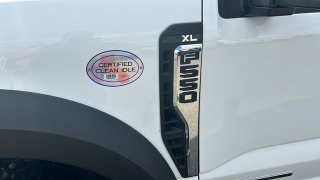 New 2024 Ford F550 4x4 SuperCab Super Duty image 9