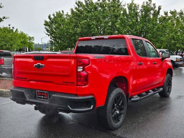 Used 2024 Chevrolet Silverado 1500 Custom Trail Boss w/ Dark Appearance Package AWD/4WD image 4
