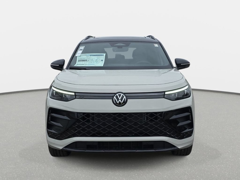 New 2026 Volkswagen Tiguan SE R-Line AWD/4WD image 2
