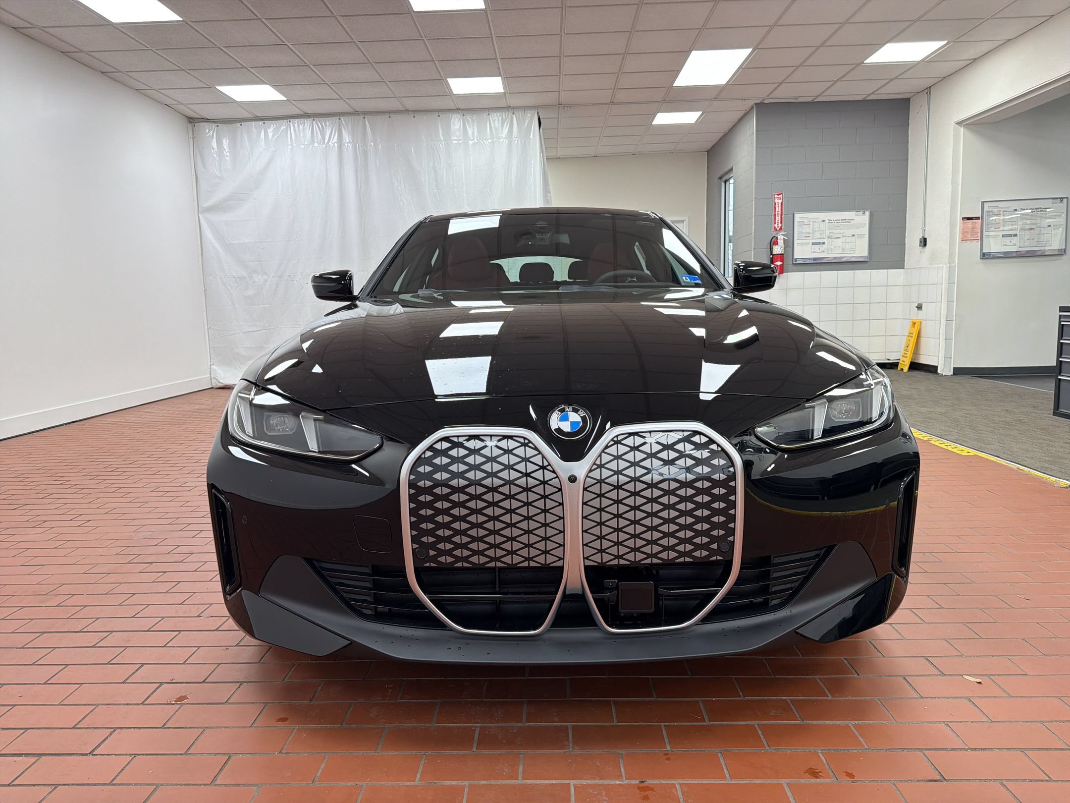 Used 2026 BMW i4 xDrive40i w/ Premium Package AWD/4WD image 6