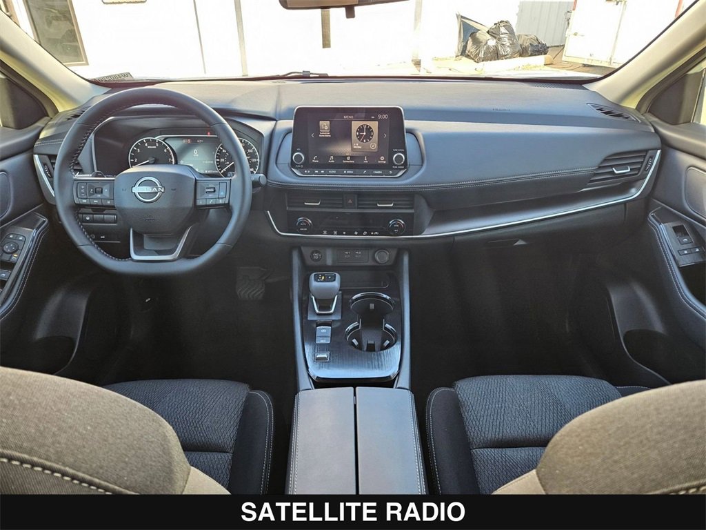 Used 2026 Nissan Rogue SV image 18