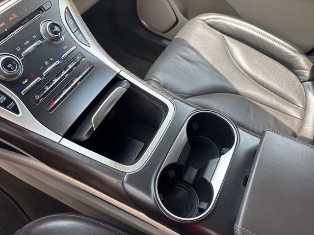 Used 2019 Lincoln Nautilus Select AWD/4WD image 25