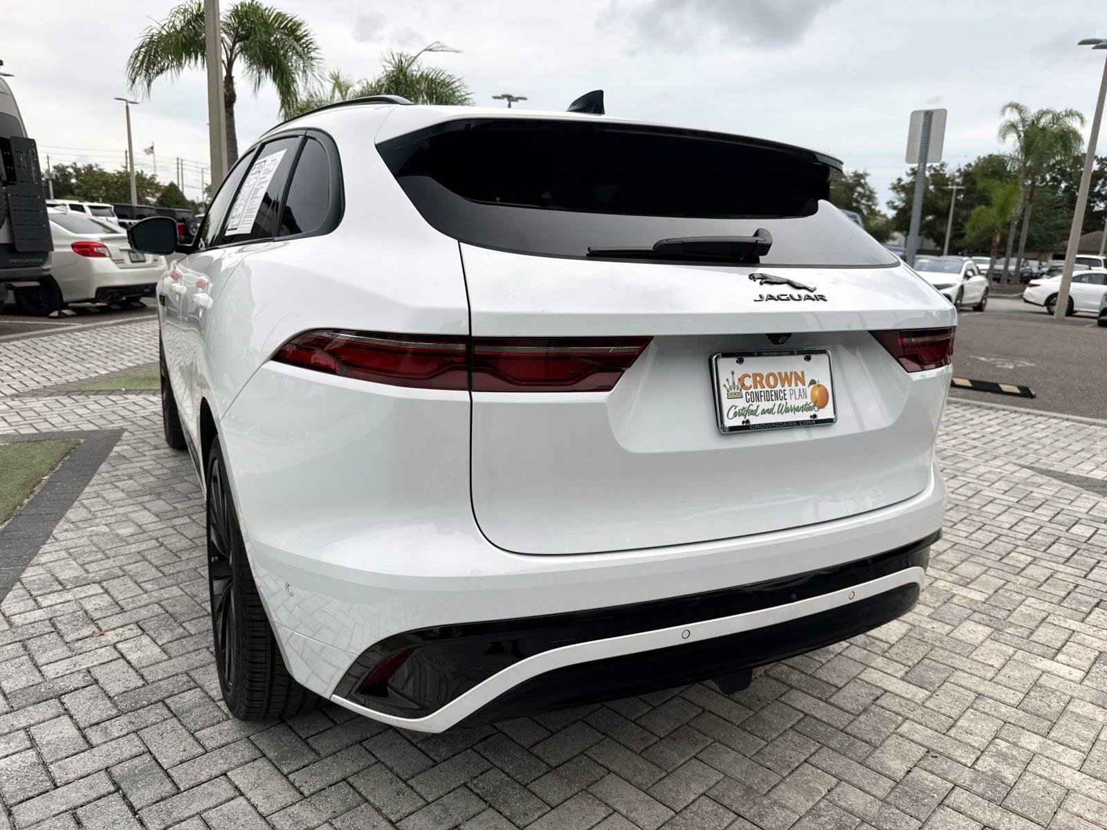 Used 2024 Jaguar F-PACE R-Dynamic S AWD/4WD image 9