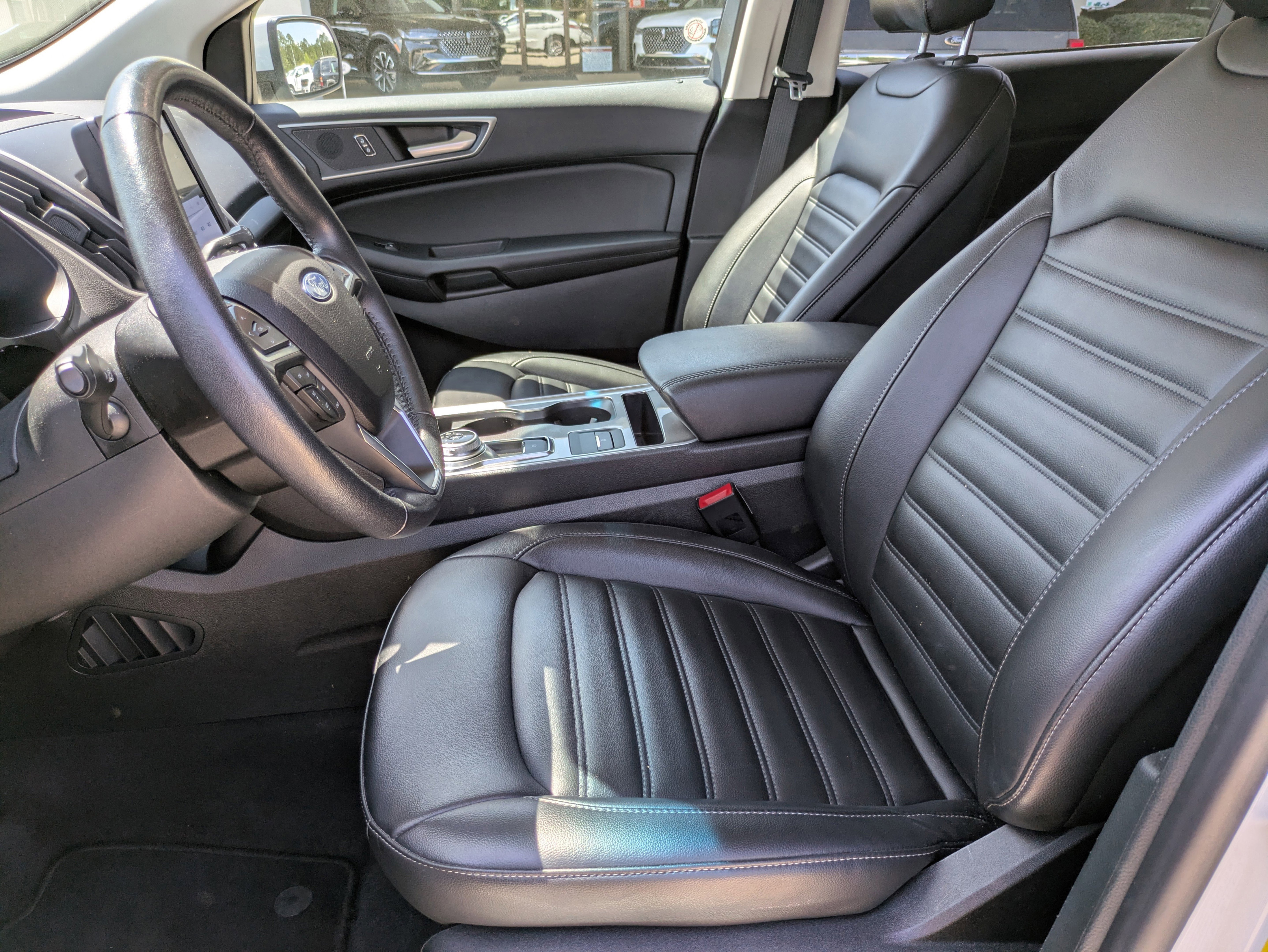 Used 2023 Ford Edge SEL image 15