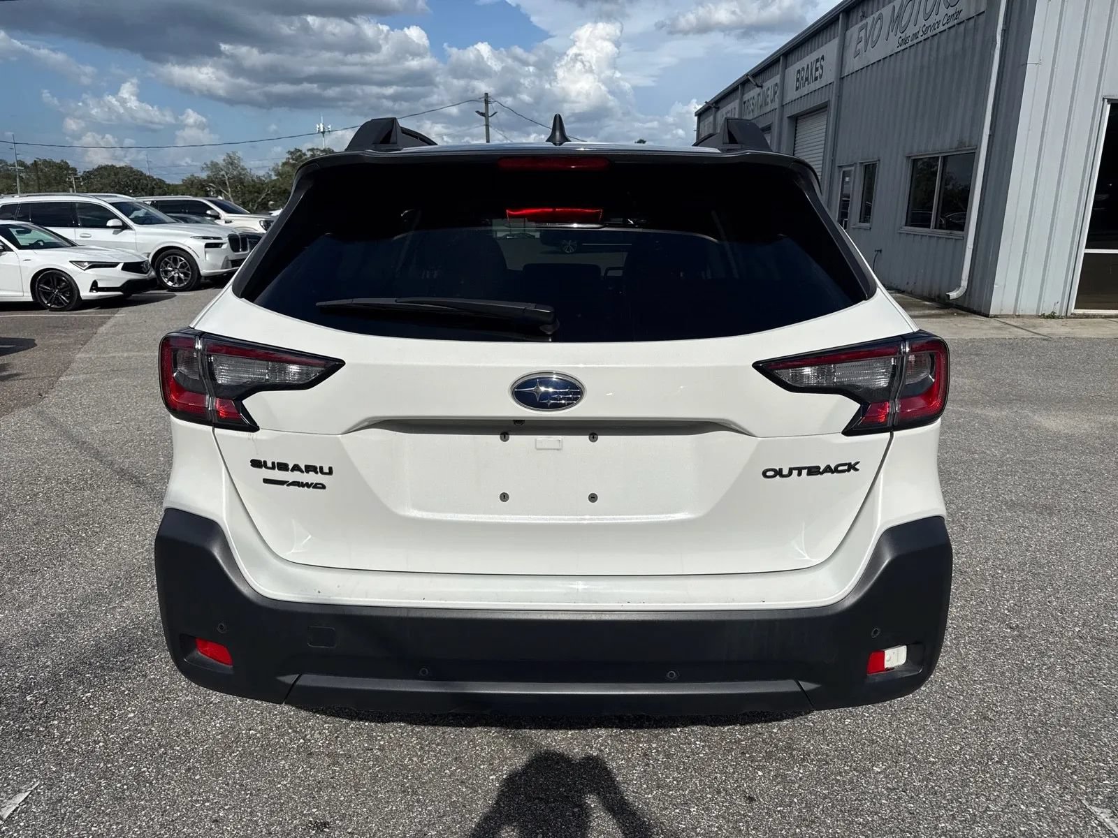 Used 2025 Subaru Outback Onyx Edition AWD/4WD image 9