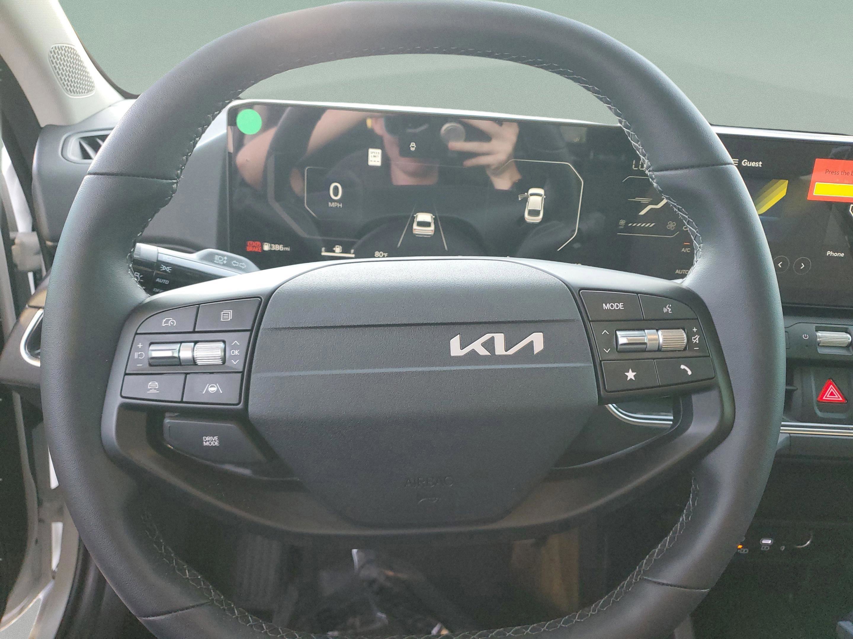 New 2025 Kia K4 EX image 20