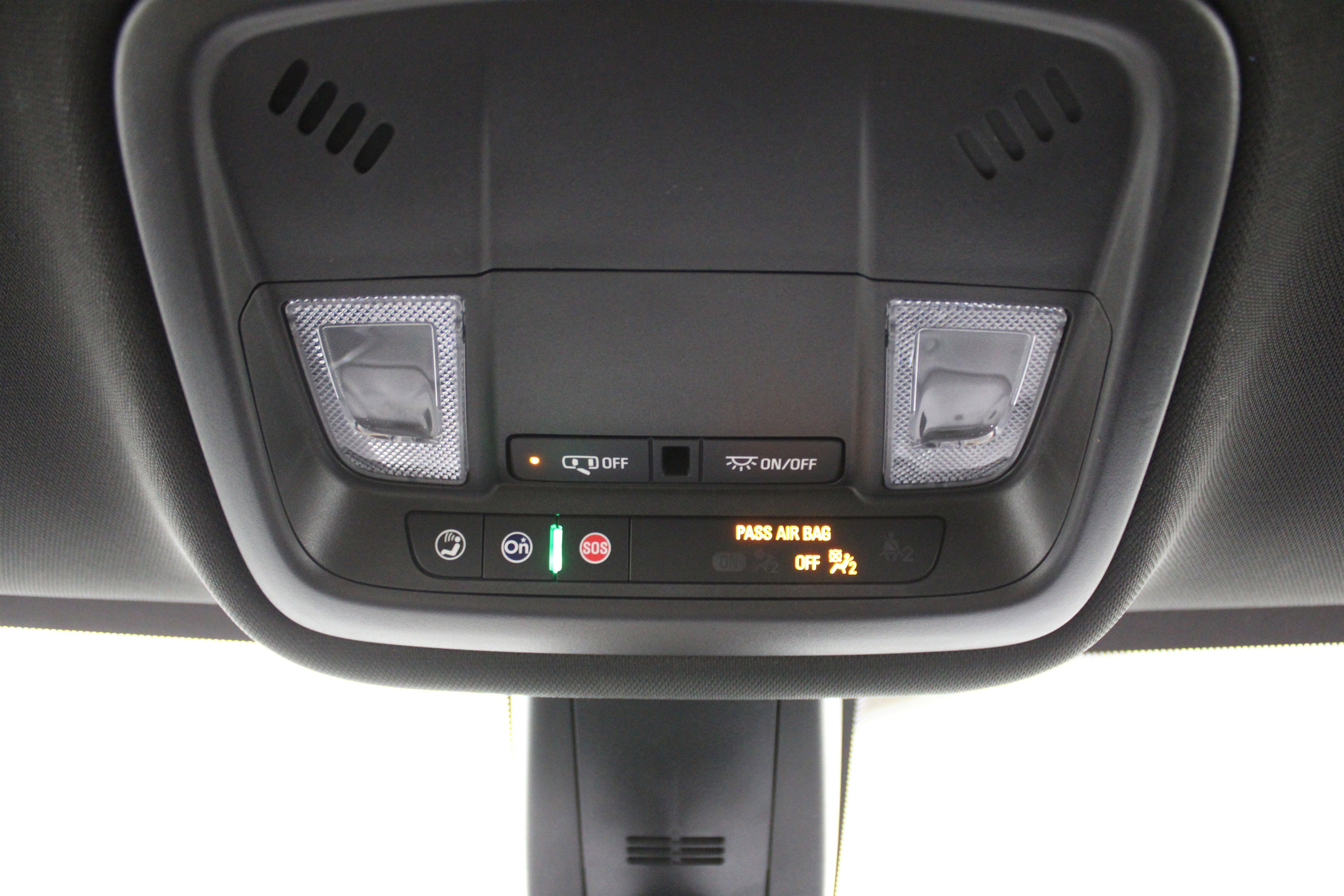 Used 2023 Chevrolet Traverse LT image 24